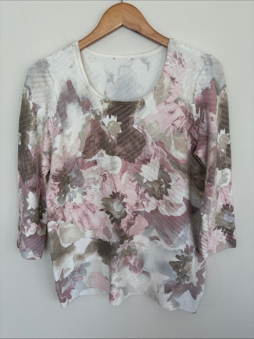 Chico's Floral Watercolor Scoop Neck Ribbed Knit Sweater -Fits M / L (Chico’s 2)